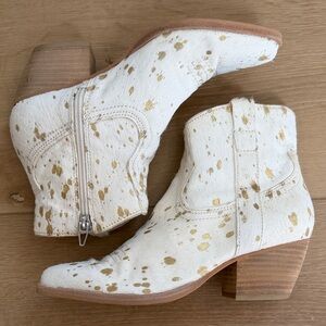 Dolce Vita Silma Western Bootie - Calf Hair